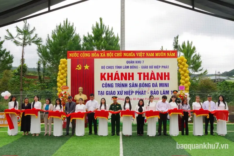Bộ CHQS tỉnh Lâm Đồng khánh thành công trình thể thao tại giáo xứ Hiệp Phát