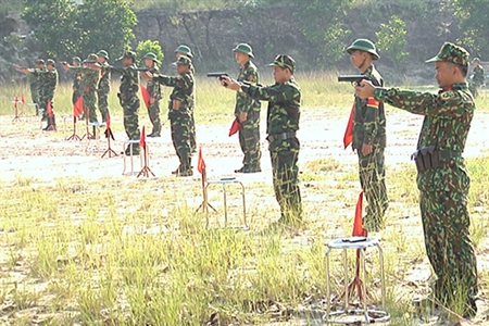 Bộ Tư lệnh Quân đoàn 4 thi điều lệnh, bắn súng và thể lực