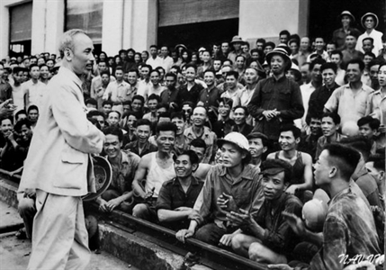 "Đảng ta là một đảng cách mạng, ngoài lợi ích của công nhân và nông dân, Đảng ta không có lợi ích nào khác”