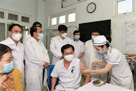 Tự chủ vaccine Covid-19: Tăng tốc, an toàn, hiệu quả