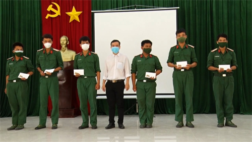 Huyện Long Điền, tỉnh BR - VT thăm chiến sĩ mới