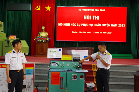 Vùng 2 Hải quân Hội thi mô hình học cụ huấn luyện năm 2023