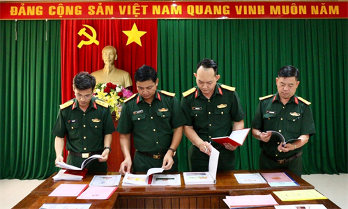 Bộ CHQS tỉnh Bình Dương thi tìm hiểu pháp luật và viết tiểu phẩm pháp luật