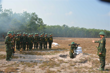 Huấn luyện chặt chẽ, chất lượng từ những ngày đầu