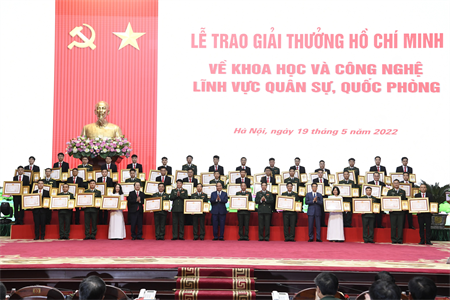 Điều kiện xét tặng Giải thưởng Hồ Chí Minh và Giải thưởng Nhà nước về khoa học và công nghệ