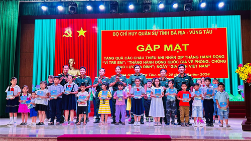 Bộ CHQS tỉnh Bà Rịa - Vũng Tàu tuyên dương các cháu học sinh giỏi