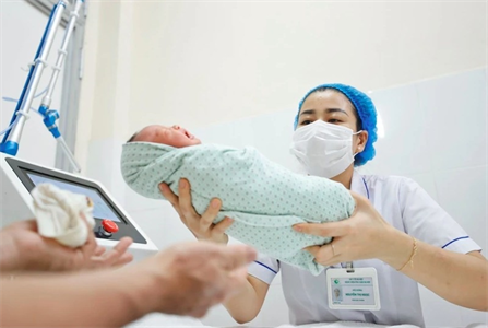 Sửa Pháp lệnh Dân số: Mỗi vợ chồng, cá nhân quyết định về số con