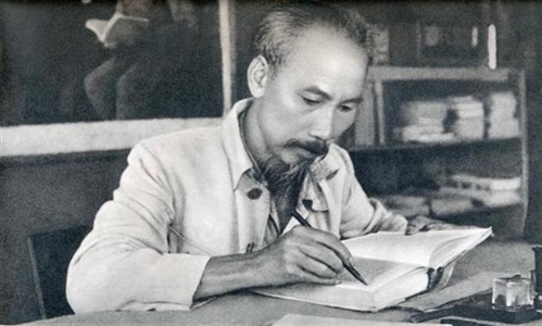Lời Bác Hồ dạy ngày này năm xưa: Các chú sắp ra mặt trận. Nhiệm vụ các chú lần này rất to lớn, khó khăn, nhưng rất vinh quang...