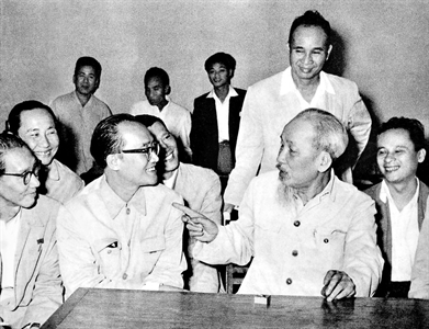 Lời Bác Hồ dạy ngày này năm xưa: Tệ tham ô, lãng phí, quan liêu là cái xấu xa do xã hội cũ để lại, như cái ung nhọt còn sót lại trên thân thể của người khổng lồ.