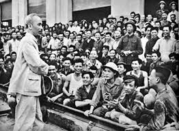 Lời Bác Hồ dạy ngày này năm xưa: "Trong học tập, cán bộ và công nhân phải phê bình nhau thẳng thắn, có đúng nói đúng, có sai nói sai, không sợ mất thể diện".
