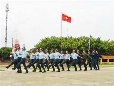 Lính biển chuẩn bị cho ngày hội ra quân huấn luyện