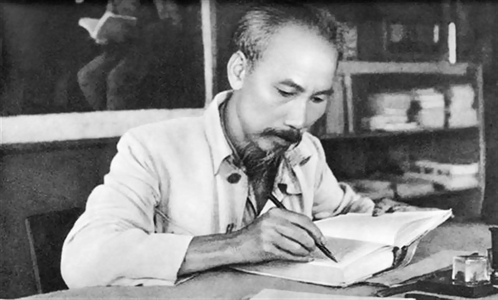 Lời Bác Hồ dạy ngày này năm xưa: Bồi dưỡng thế hệ cách mạng cho đời sau là một việc rất quan trọng và rất cần thiết